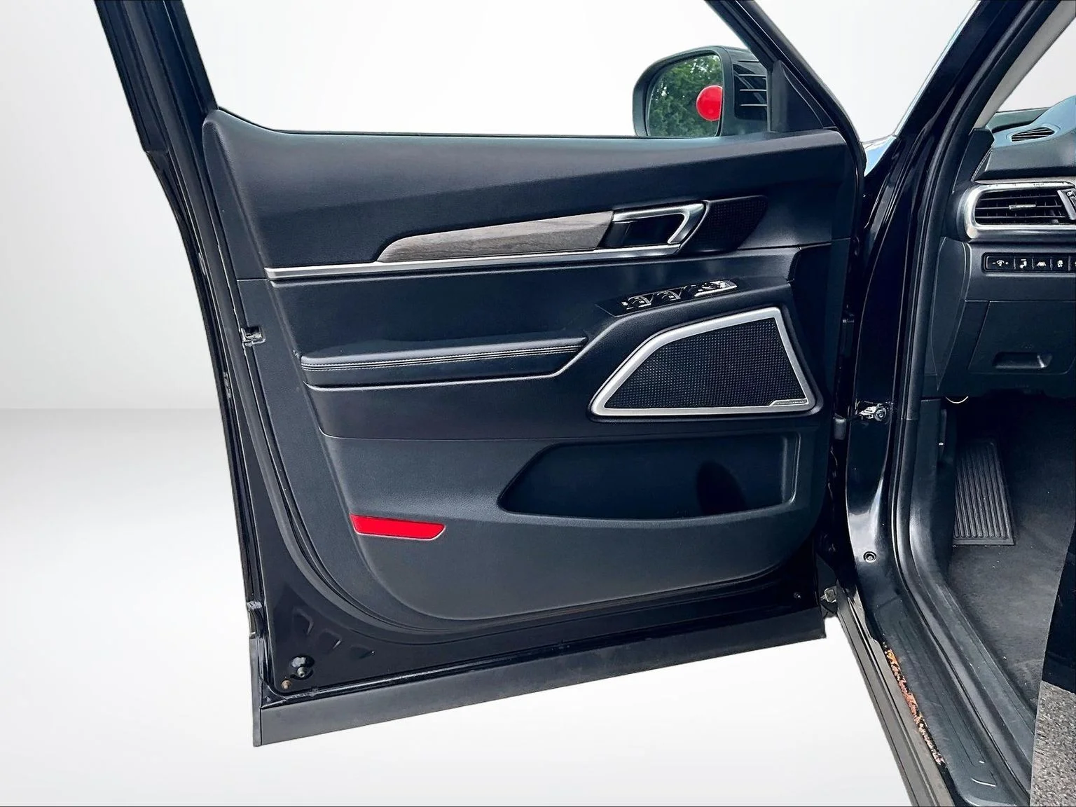 Used 2020 Black Kia EX image 23