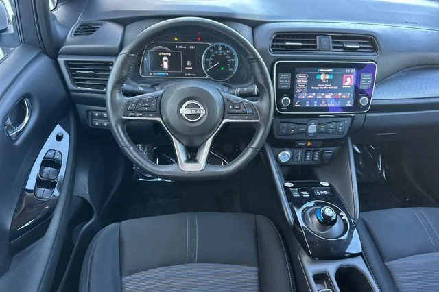 Used 2023 Silver Nissan SV Plus image 16