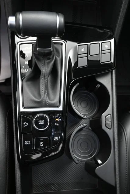 Used 2025 Gravity Gray Kia SX image 19