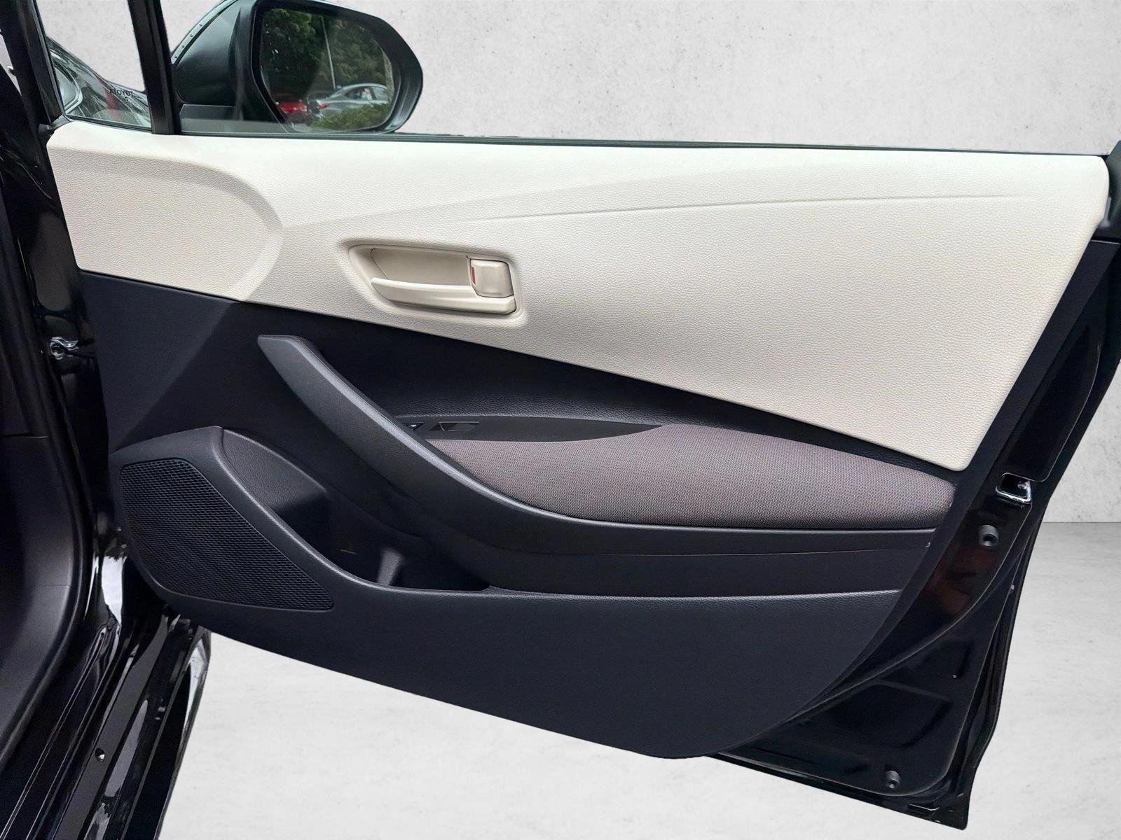 New 2026 Midnight Black Metallic Toyota LE image 14