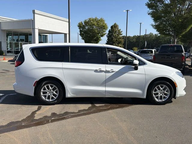 Used 2021 White Chrysler LX image 13