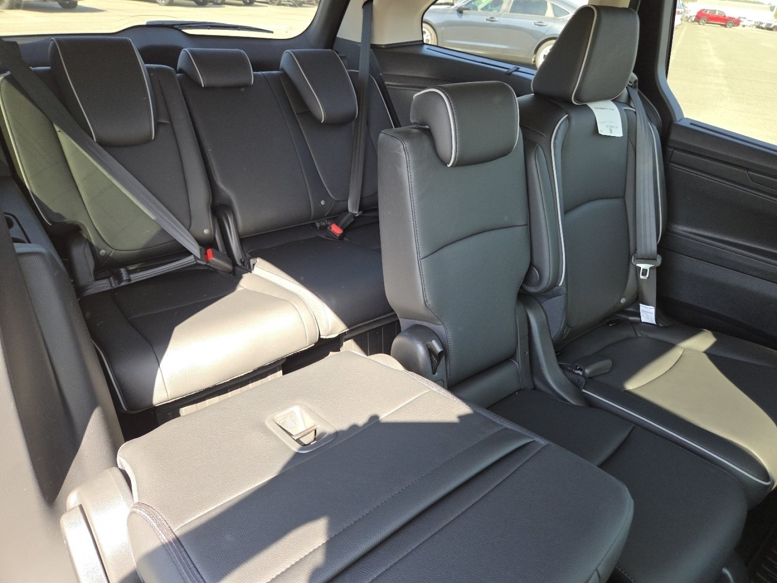 New 2026 Sonic Gray Pearl Honda Touring image 23