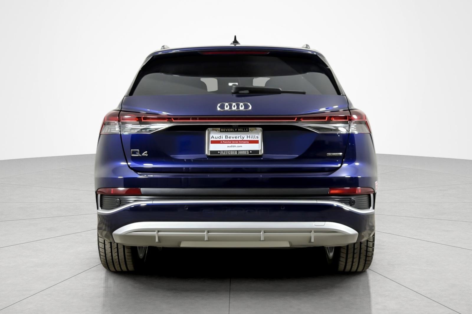 Used 2023 Navarra Blue Metallic Audi Prestige 50 quattro image 4