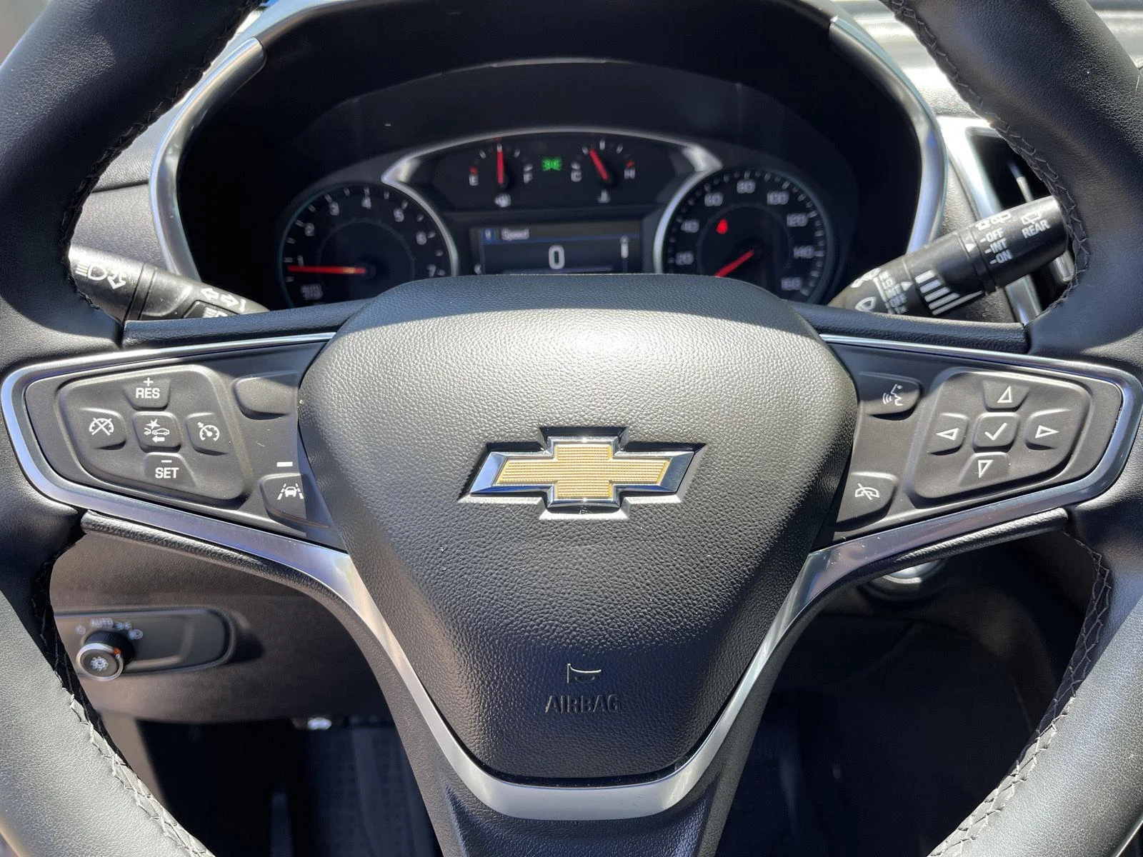 Used 2024 Summit White Chevrolet LT image 21