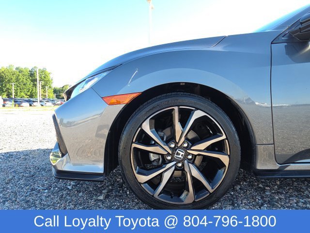 Used 2017  Honda Sport image 14