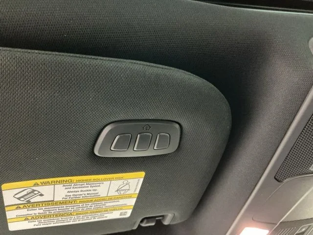 Used 2017 White Ford Platinum image 27