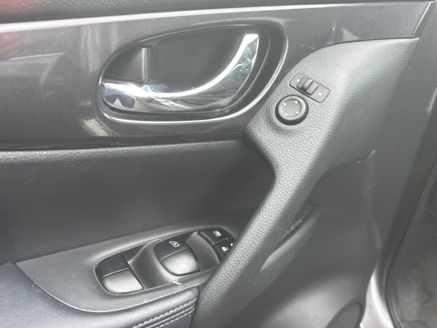 Used 2018 Gun Metallic Nissan SV image 9