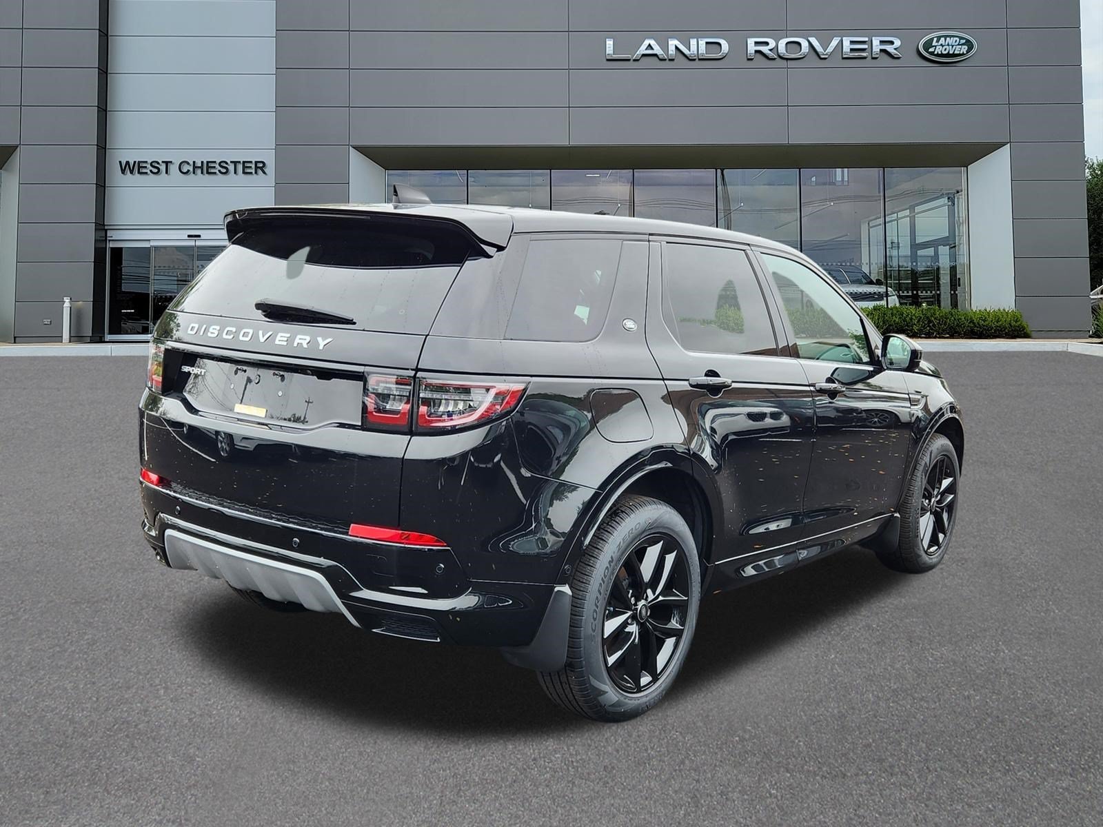 Certified Used 2025 Santorini Black Metallic Land Rover S image 4