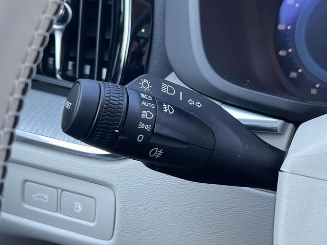 2025 Volvo XC60 Plus - Photo 23