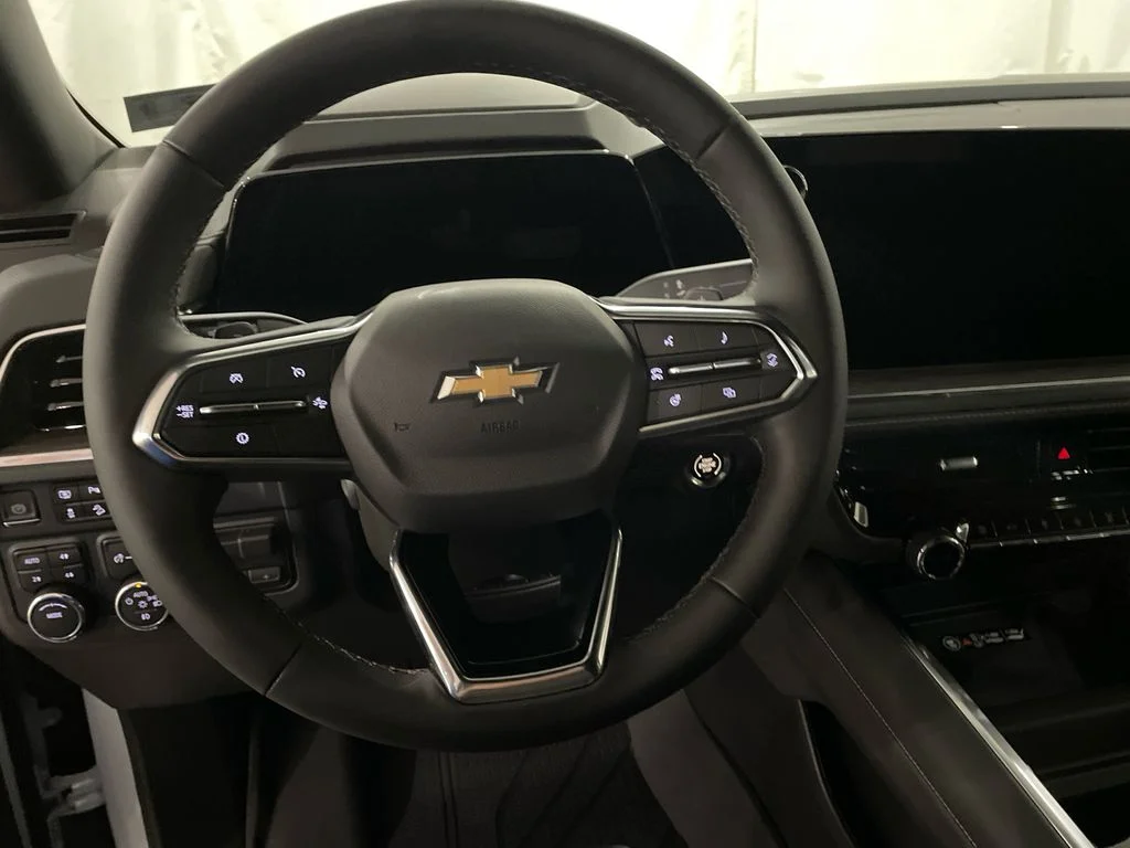 New 2026 Polar White Tricoat Chevrolet Premier image 15