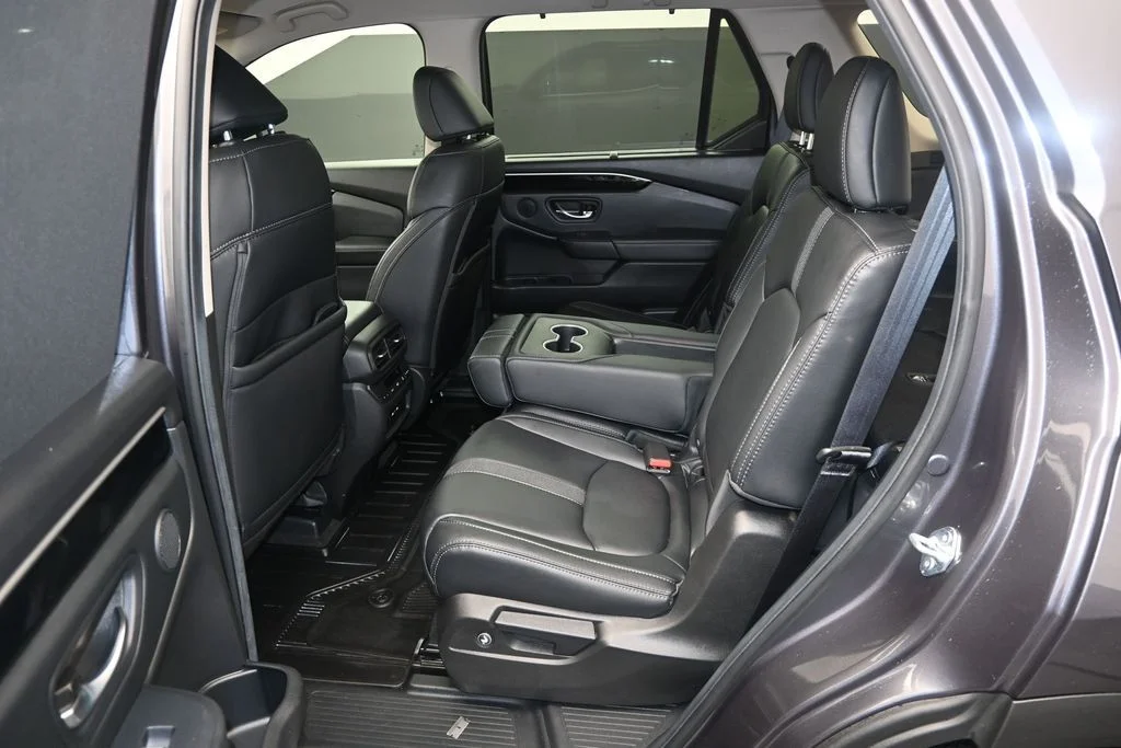 Used 2025 Modern Steel Metallic Honda EX-L image 12