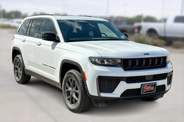 New 2027 Bright White Clear-Coat Paint Jeep Laredo Altitude image 1