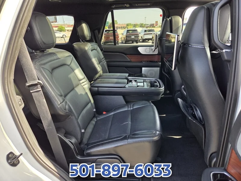 Used 2020 White LINCOLN RESERVE 4X4 image 17
