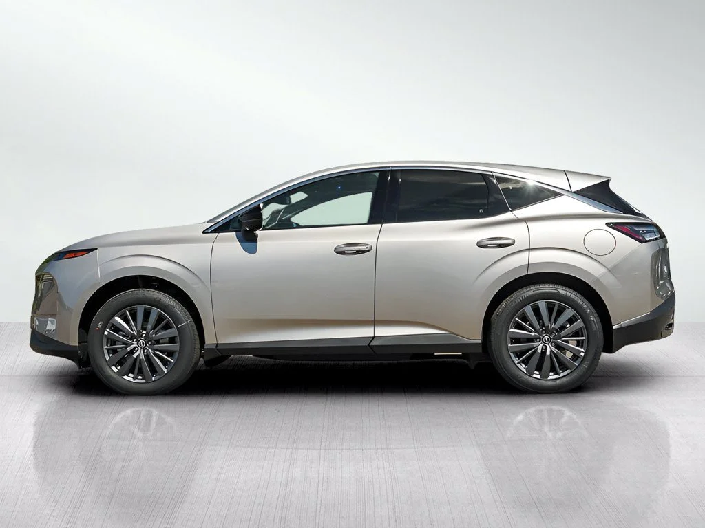 New 2026 Champagne Silver Metallic Nissan SL image 4