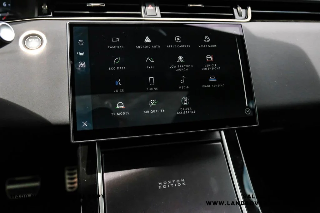 New 2026 Ostuni Pearl Wht Prem Met Land Rover Hoxton Edition image 27