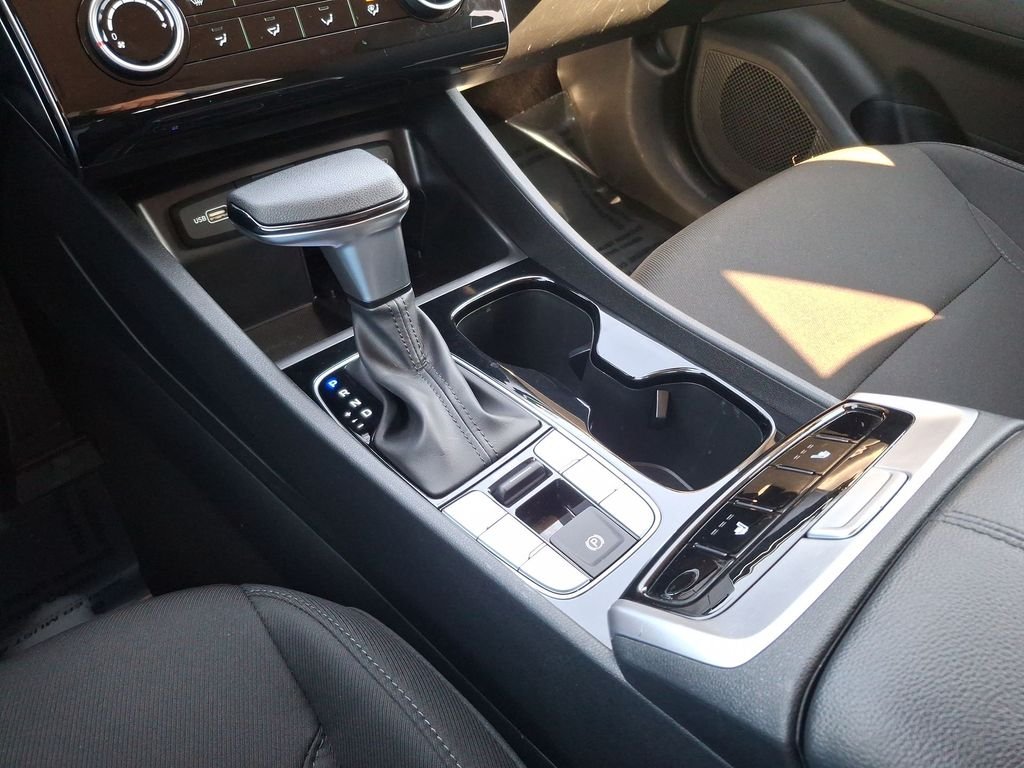 Used 2023 Black Hyundai SEL image 20