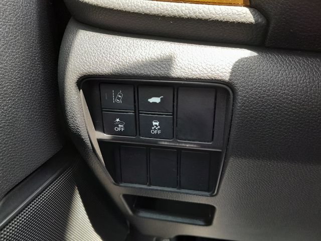 Used 2018  Honda Touring image 18