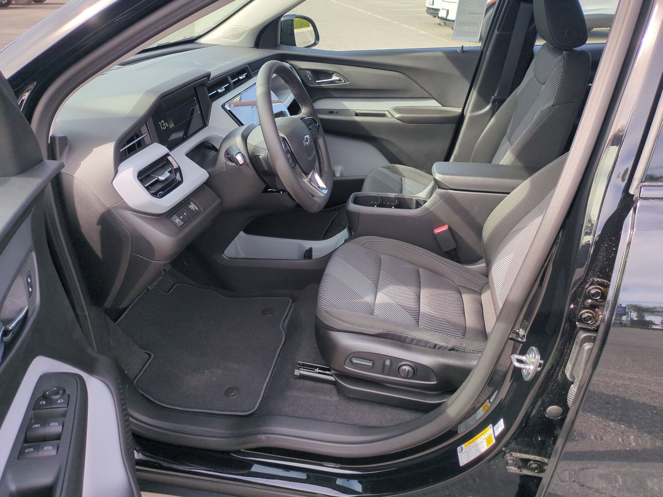 New 2027 Mosaic Black Metallic Chevrolet LT image 11
