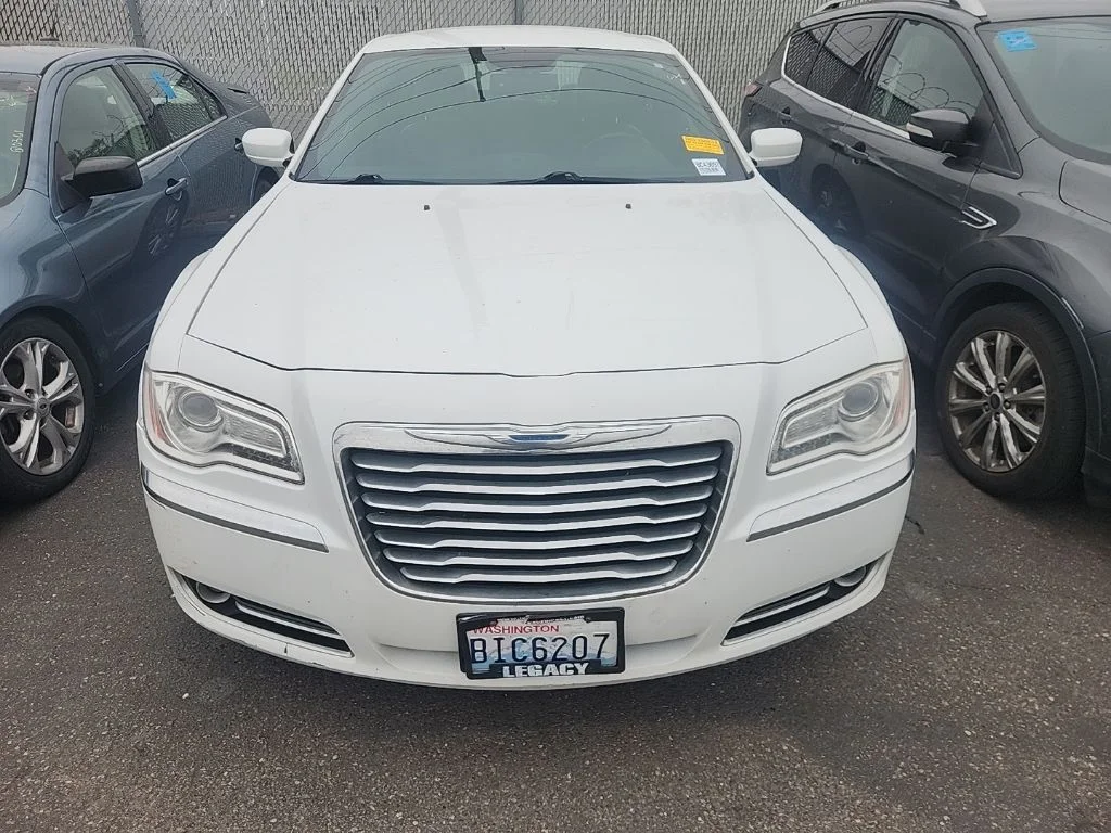 Used 2013 White Chrysler Base image 2