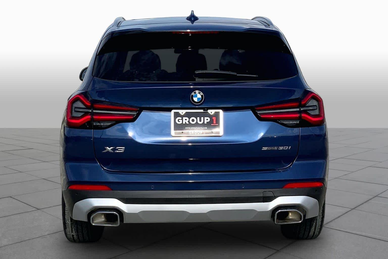 Used 2023 Phytonic Blue Metallic BMW sDrive30i image 5