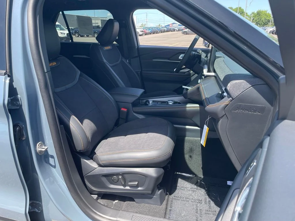 New 2026 Vapor Blue Metallic Ford Tremor® image 15