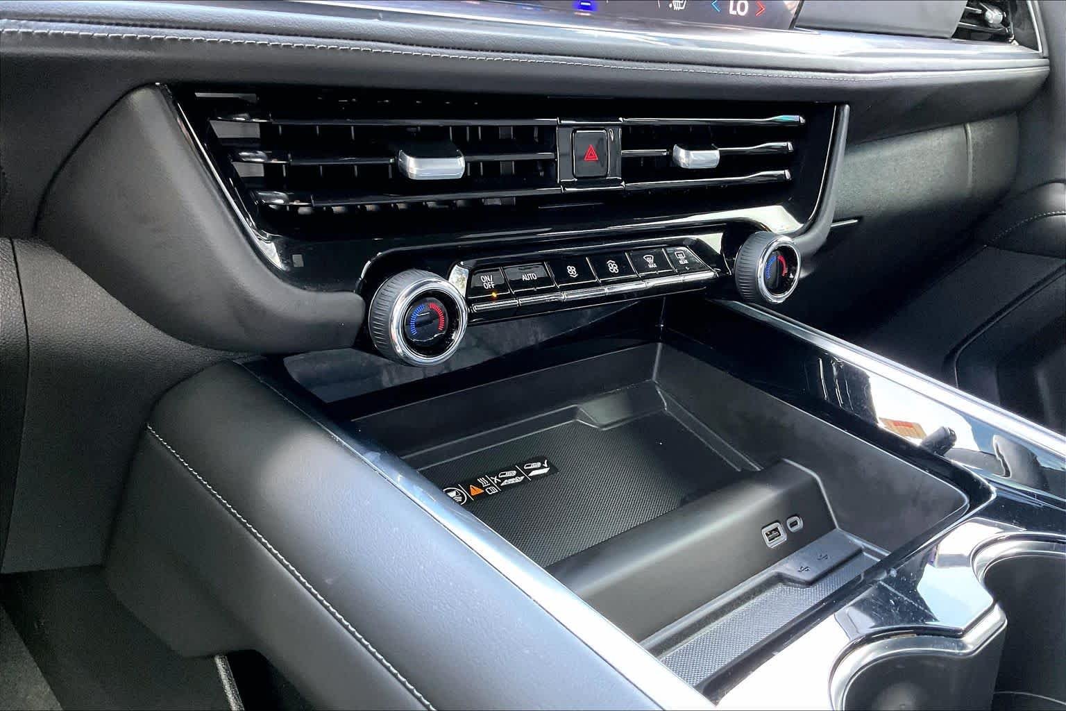2025 Chevrolet Tahoe Z71 - Photo 32