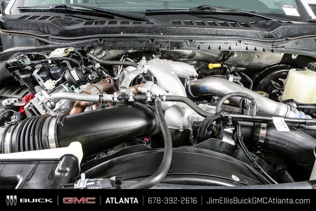 Used 2024 Oxford White Ford XLT image 33