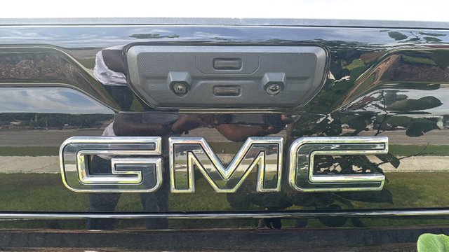 Certified Used 2025 Onyx Black GMC Denali Ultimate image 14