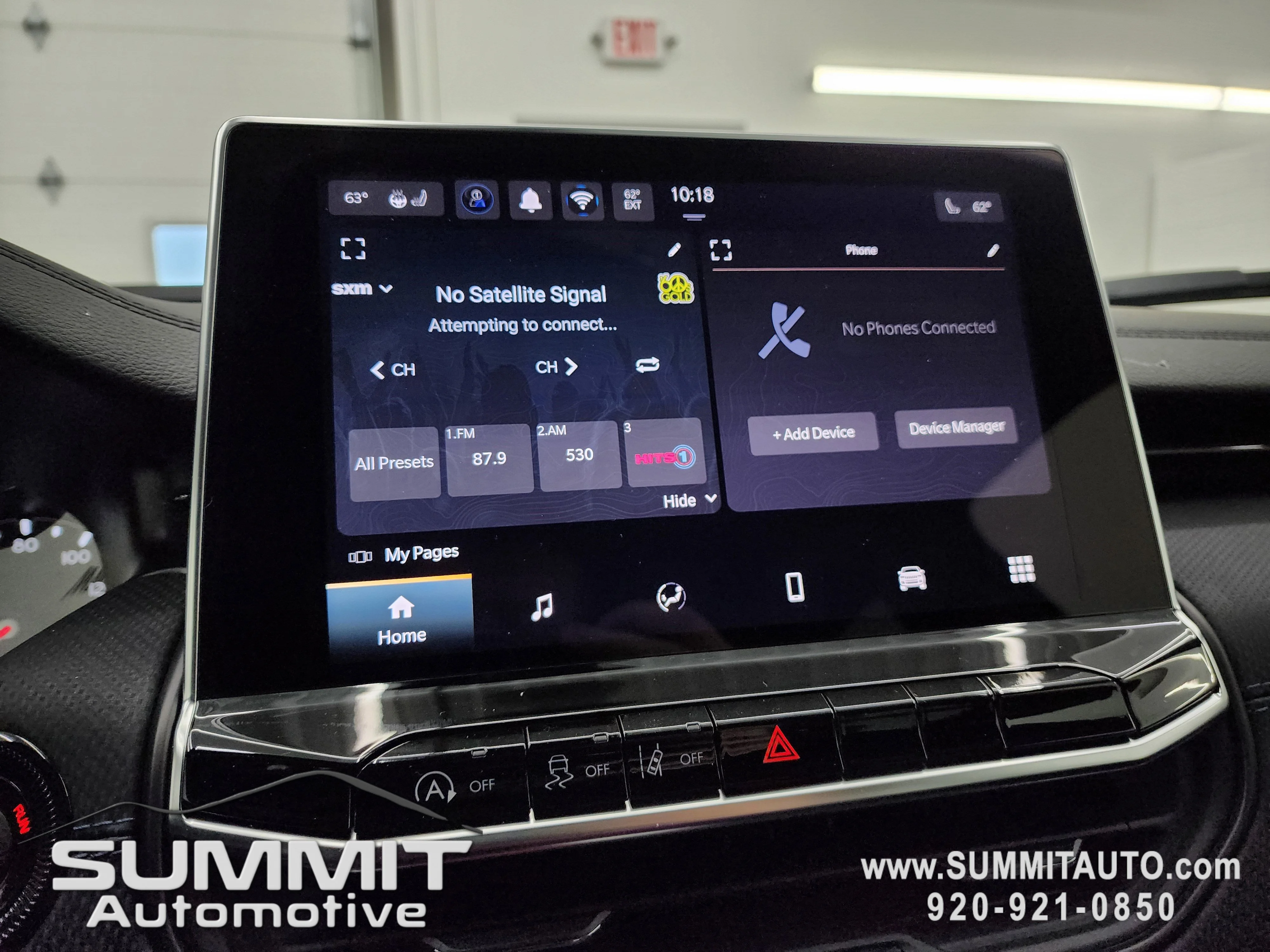 New 2026 Diamond Black Crystal Pearlcoat Jeep Latitude image 48