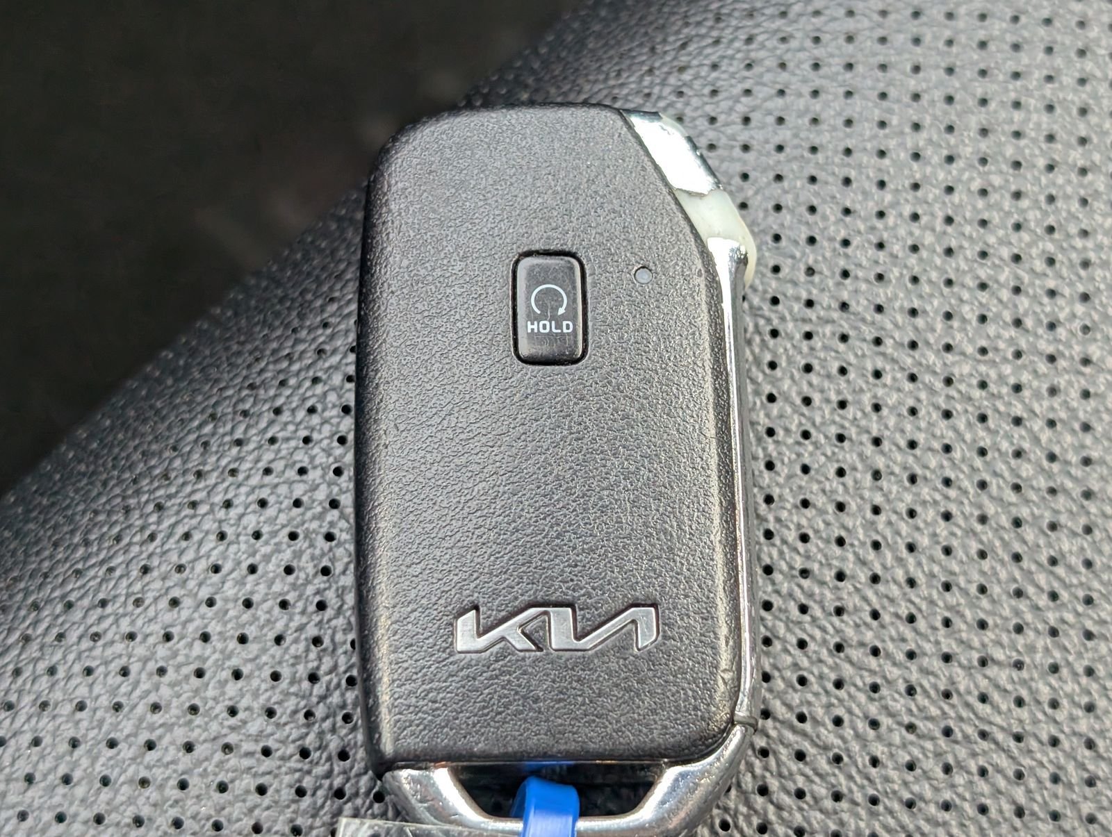 Used 2024 Snow White Pearl Kia GT-Line image 30
