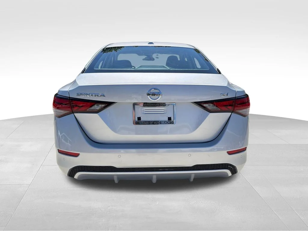 Used 2022 Silver Nissan SV image 10