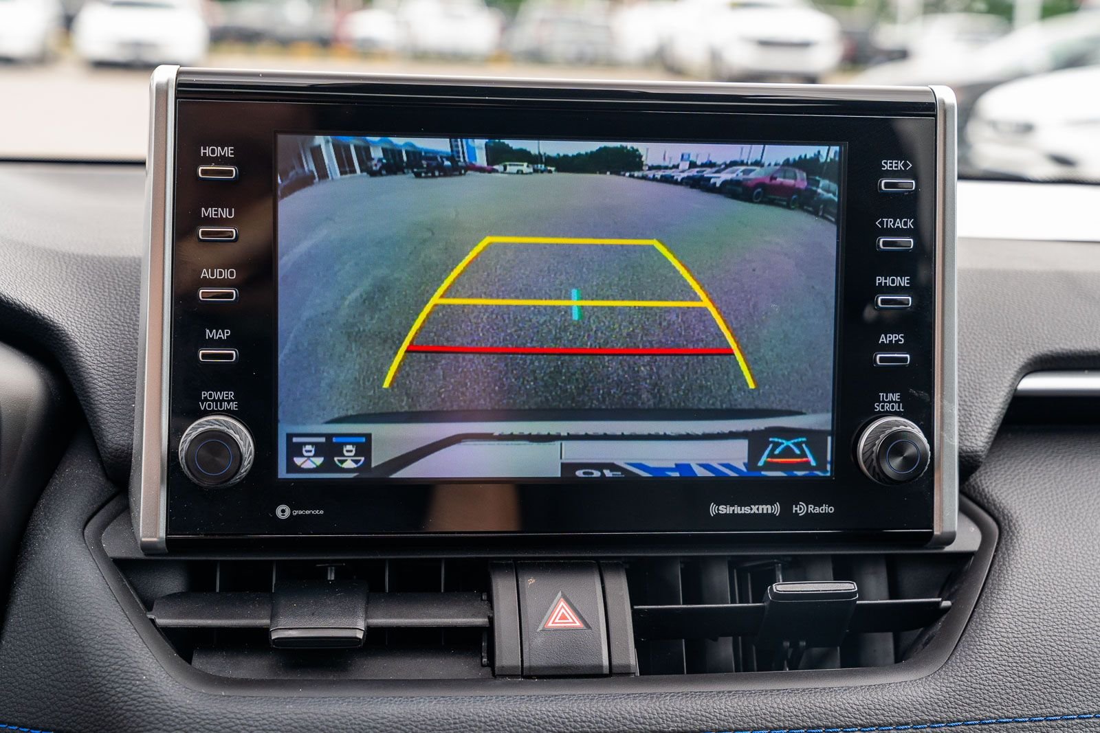 2022 Toyota RAV4 SE - Photo 31