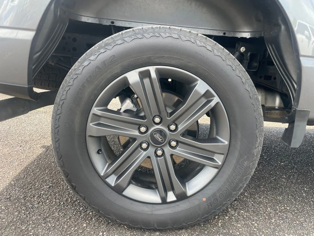 Used 2023 Gray Metallic Ford XLT image 20