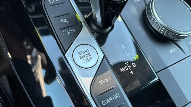 Used 2024 Black BMW xDrive30i image 29
