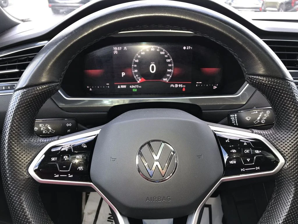 Used 2023 Black Volkswagen 2.0T SE R-Line Black image 14