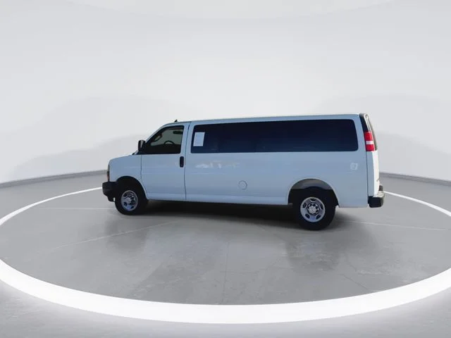 Used 2025 White Chevrolet LS image 10