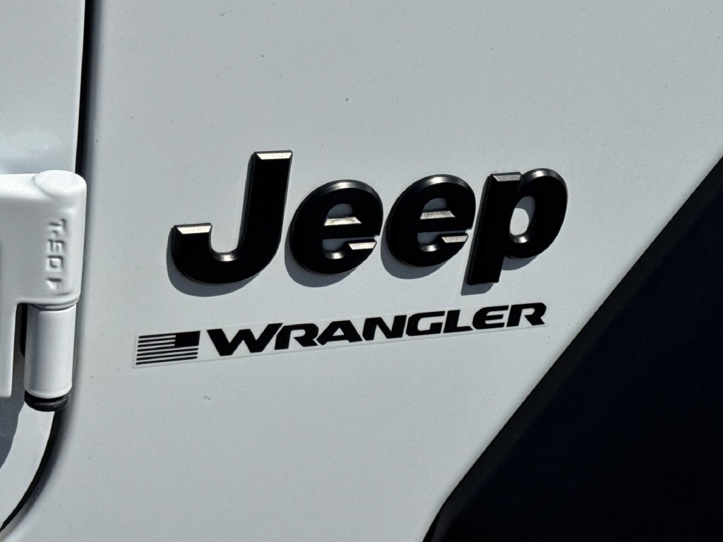 Certified Used 2025 White Jeep Sport S image 8