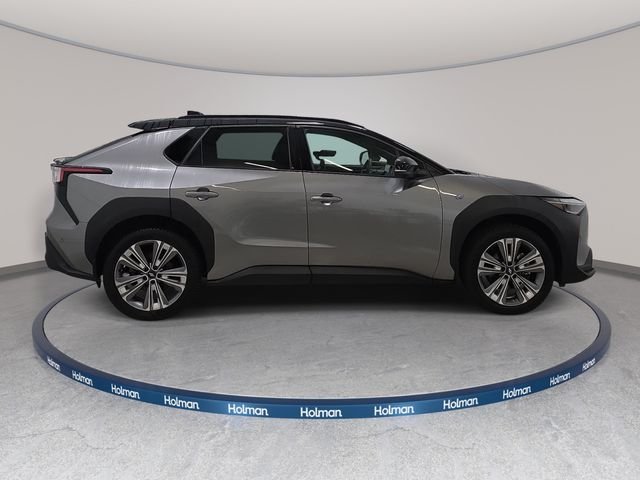 Used 2023 Black Subaru Touring image 5