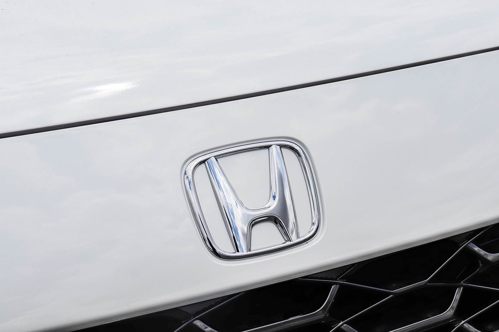 New 2027 Platinum White Pearl Honda EX-L 2WD CVT image 11