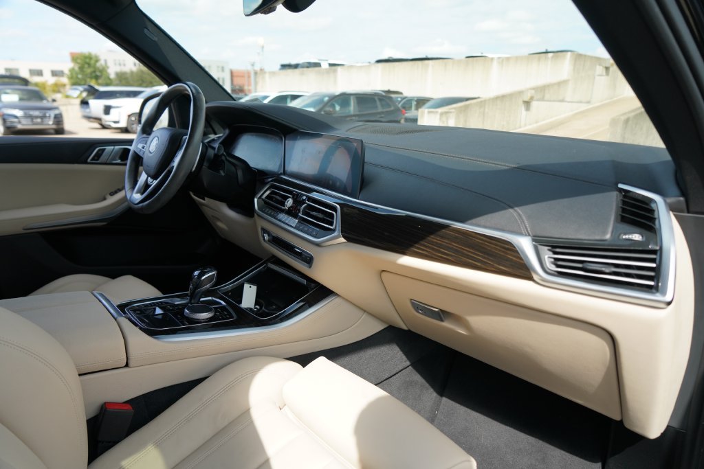 Used 2020 Dark Graphite BMW sDrive40i image 23