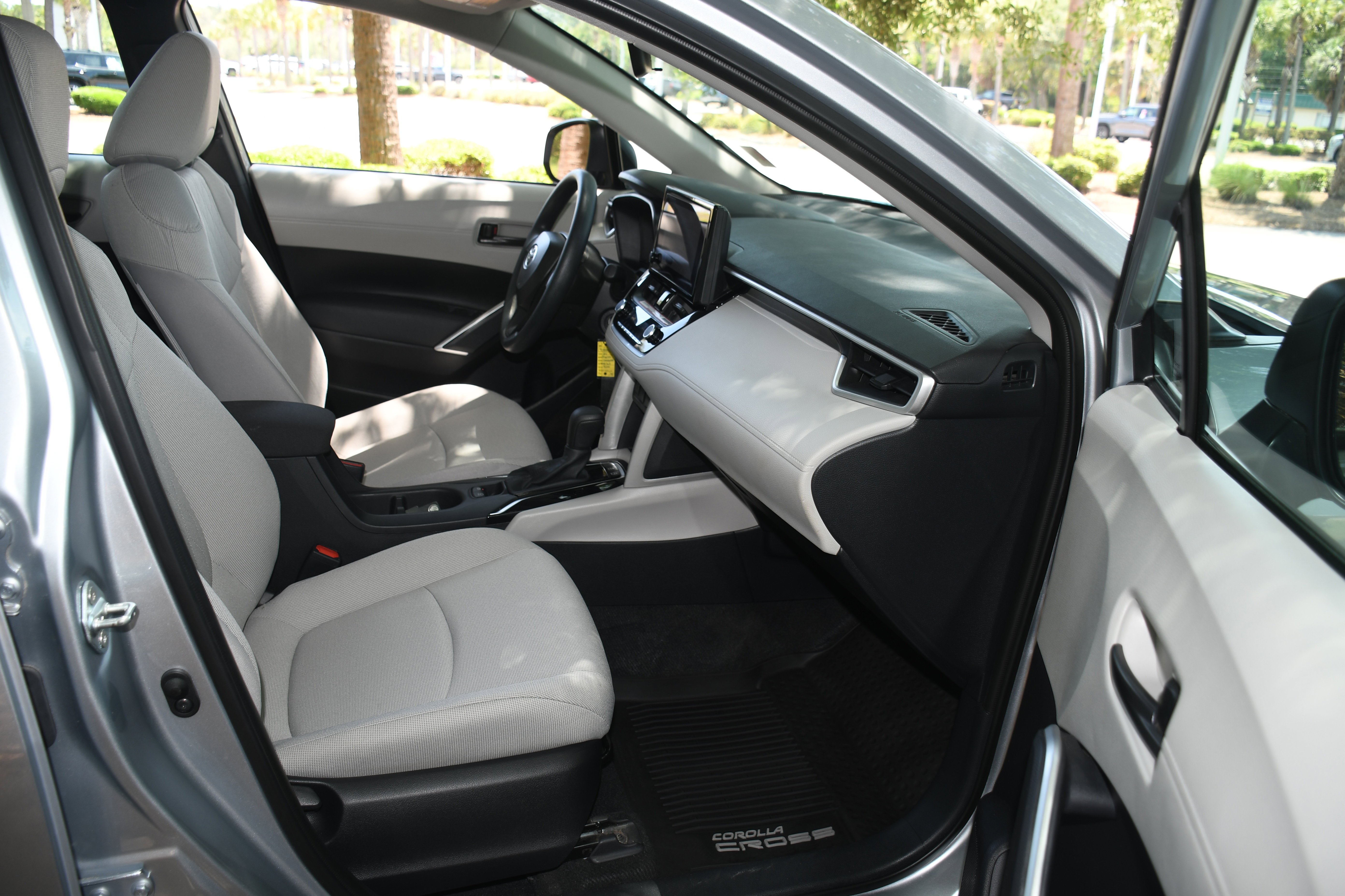 Used 2024 Silver Toyota L image 19
