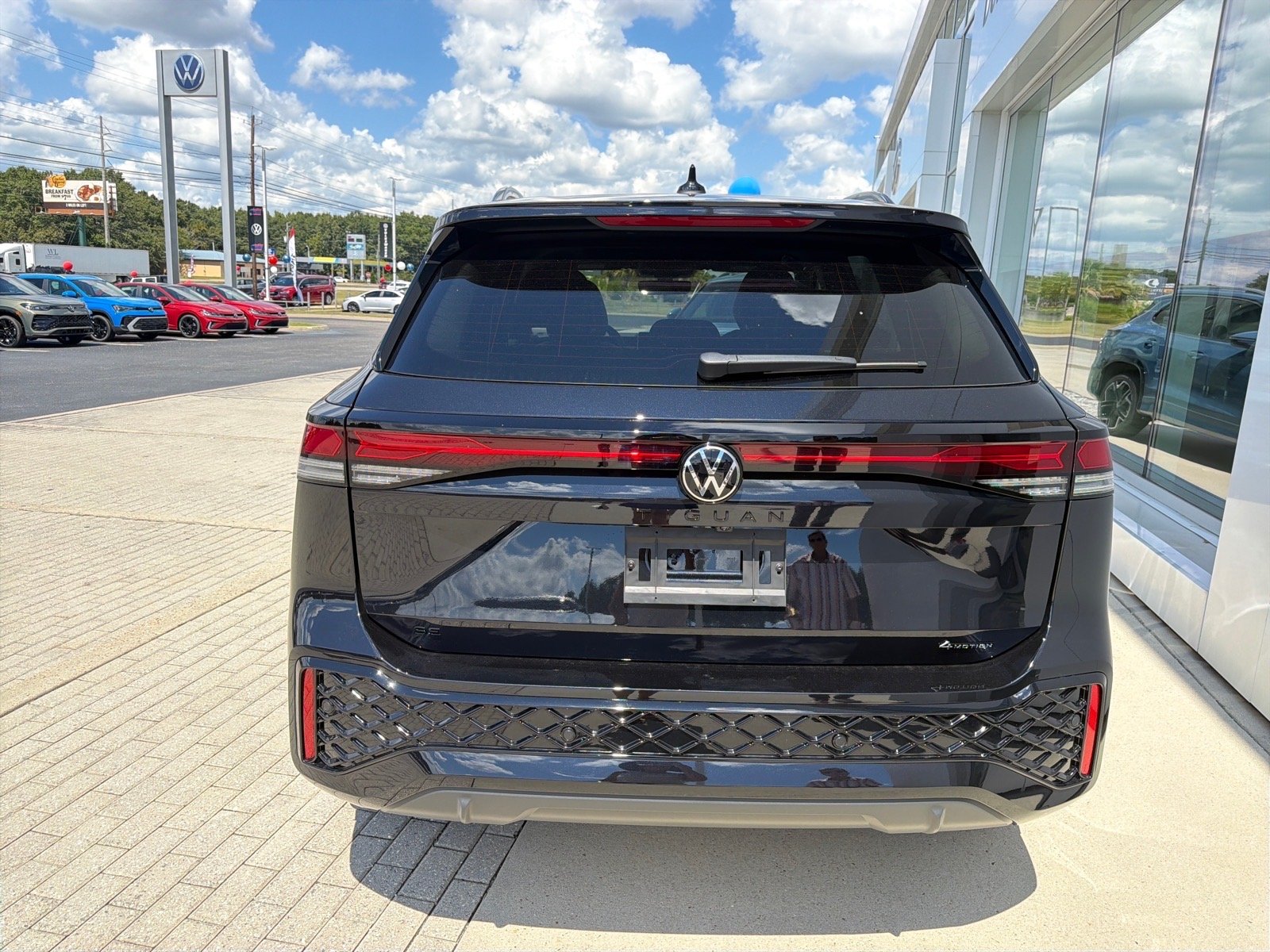 New 2026 Deep Black Pearl Volkswagen SE R-Line Black 4Motion image 14