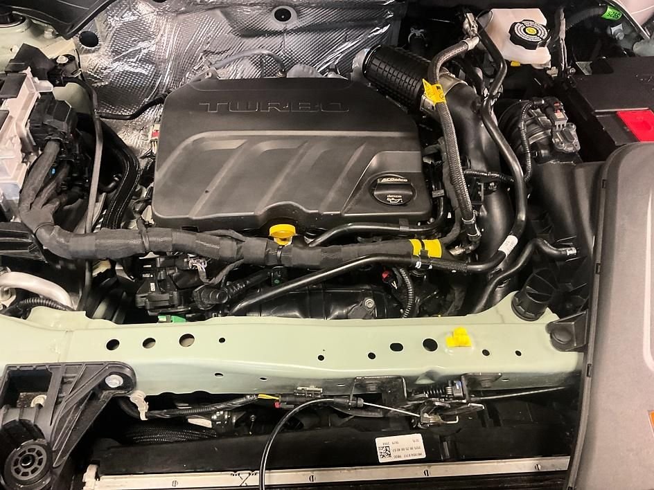 Used 2025 Green Chevrolet ACTIV image 7