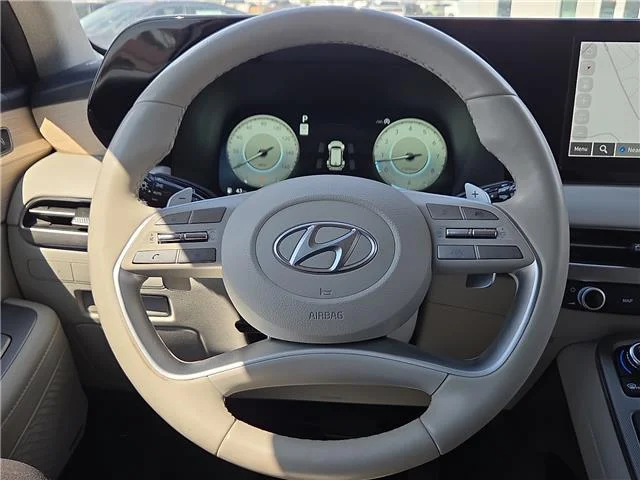Used 2025 Hyper White Hyundai Limited All-Wheel Drive image 18
