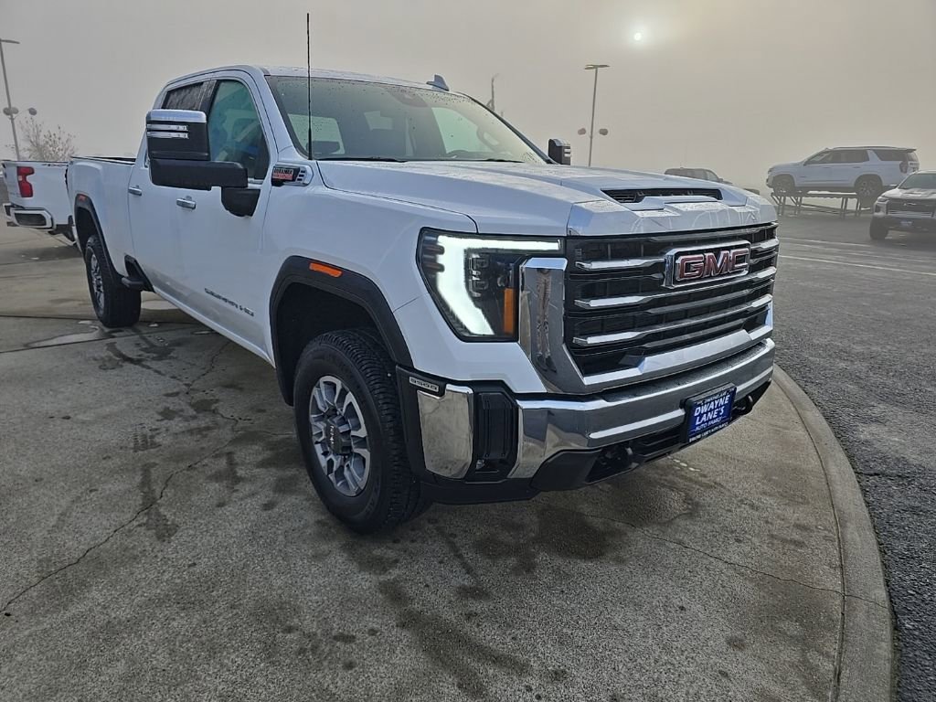 Used 2025 Summit White GMC SLT image 8
