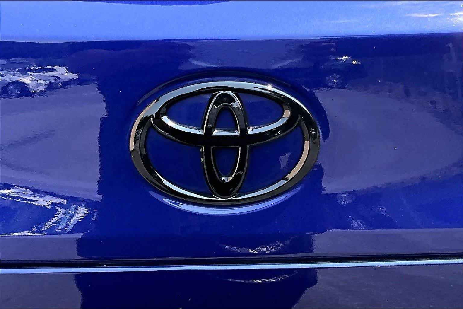 Used 2024 Blue Crush Metallic Toyota Hybrid XSE image 31