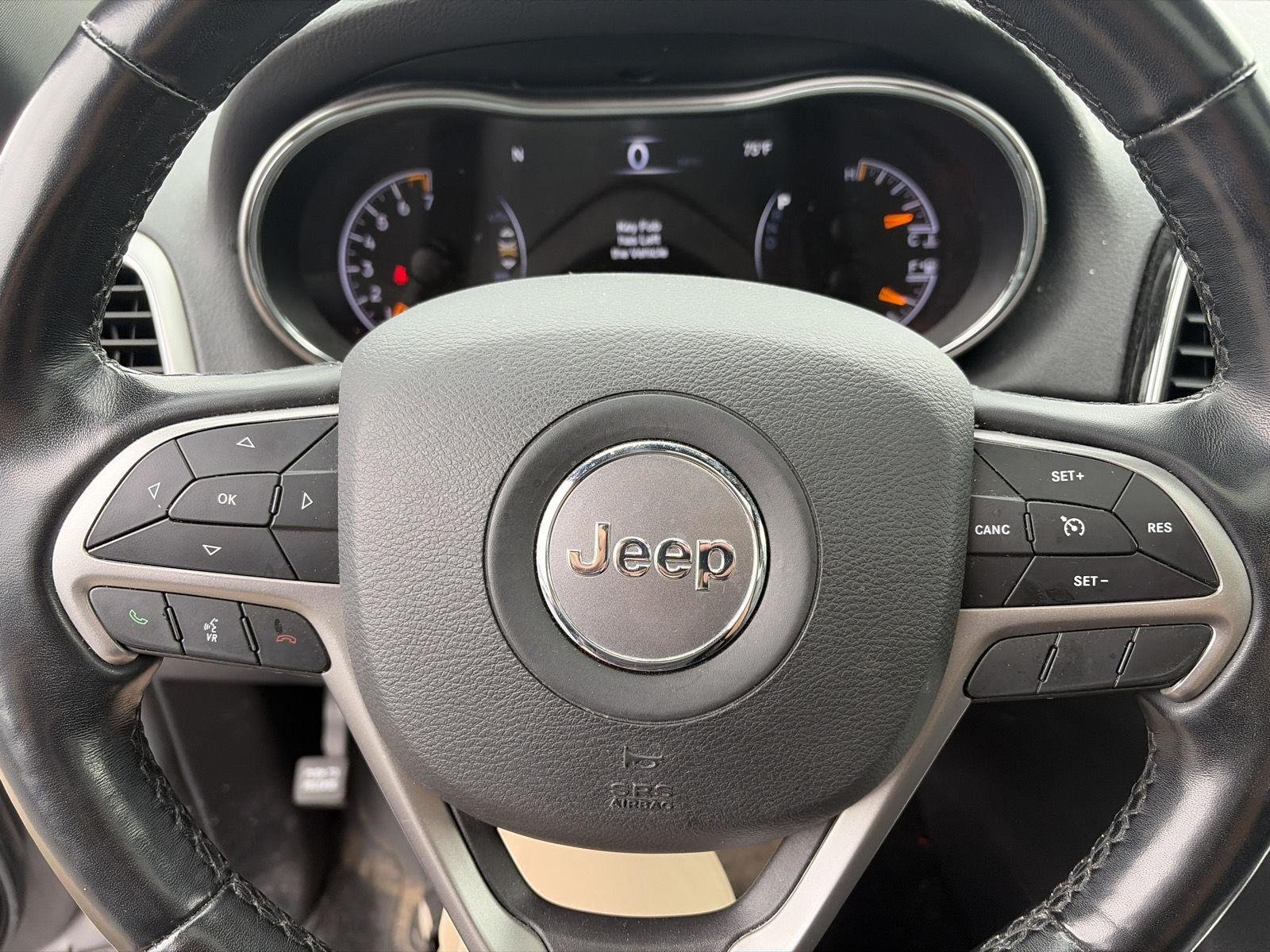 Used 2021 Granite Crystal Metallic Clearcoat Jeep Limited image 18