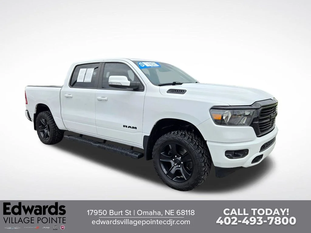 2020 RAM 1500 Big Horn/Lone Star 4x4 Crew Cab 5'7's photo