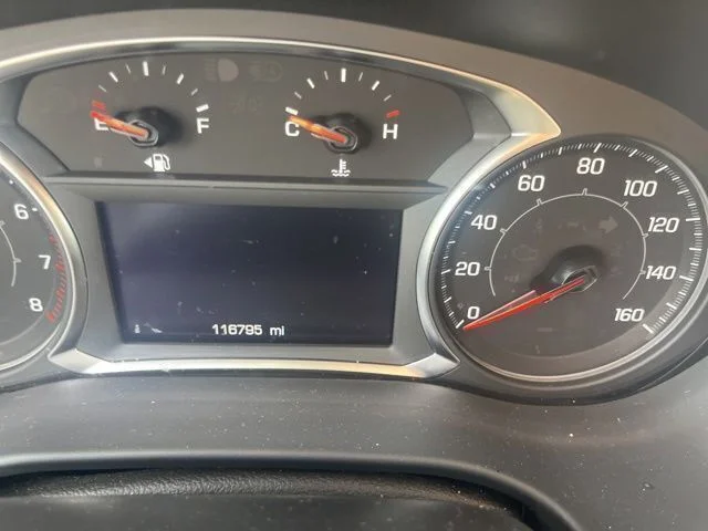 Used 2023 Black GMC SLE image 4