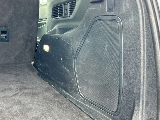 Used 2020  Ford Titanium image 12